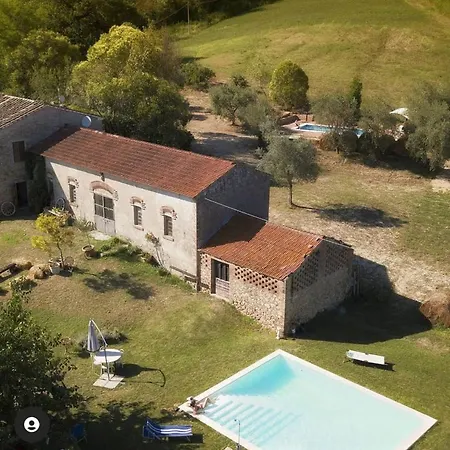 Casale San Vito بيت للعطل
